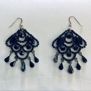 BLACK CHANDELIER EARRINGS